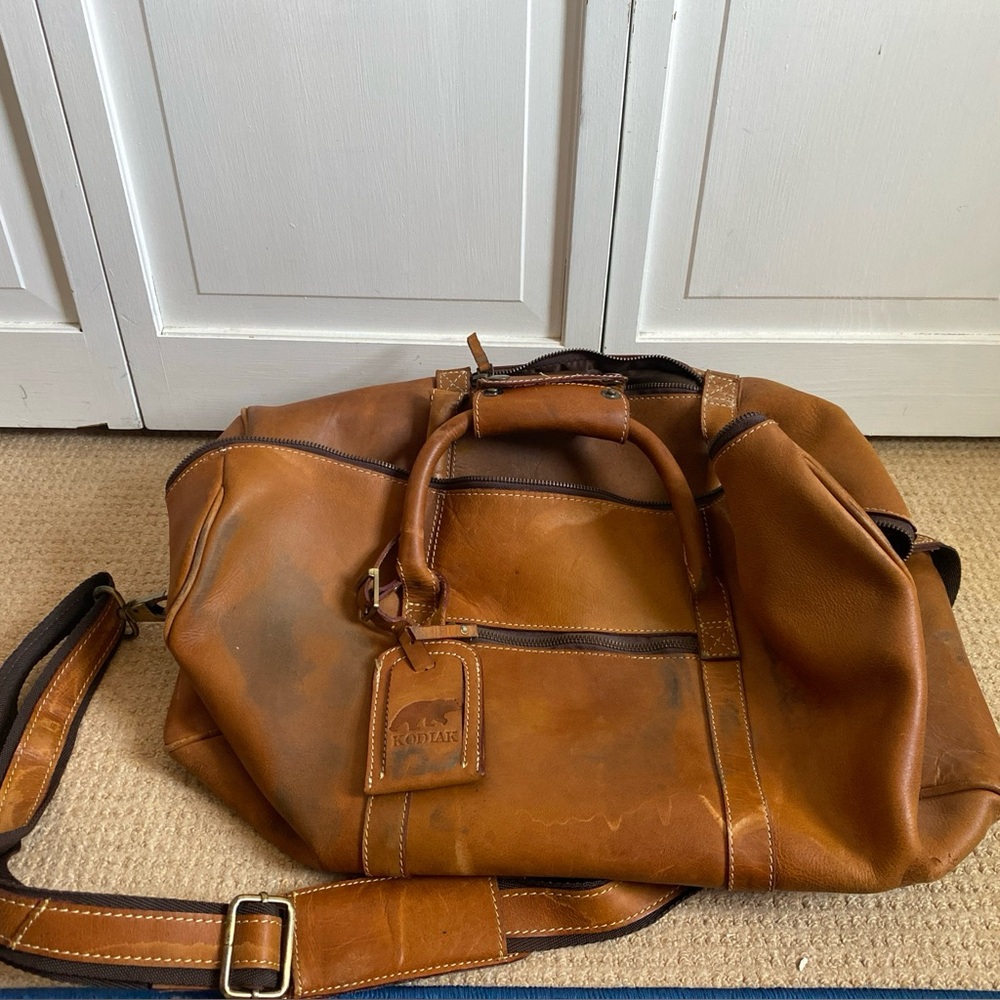Kodiak Tan/Brown Leather Weekender Duffel